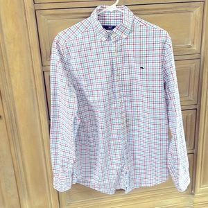 Mens Vineyard Vines Classic Fit Whale Shirt. Sz. M, 98% cotton, 2% spandex.
